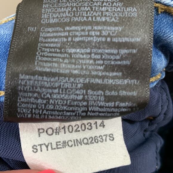 Curves 360 by NYDJ Cropped Straight Leg Jeans - Picture 6 of 7